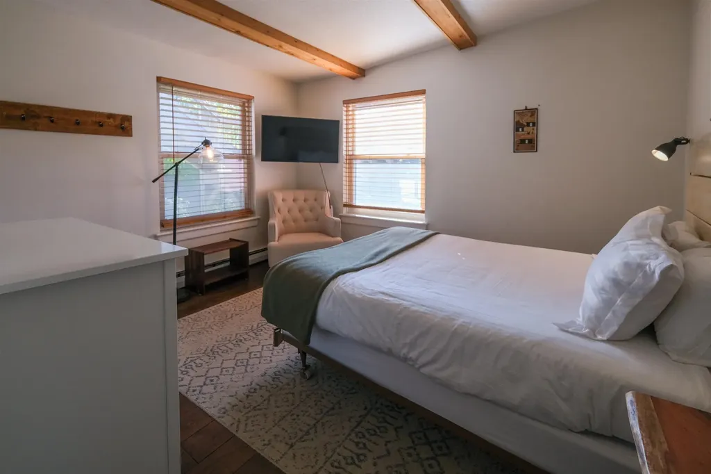 145 Main Street Ludlow VT 05149