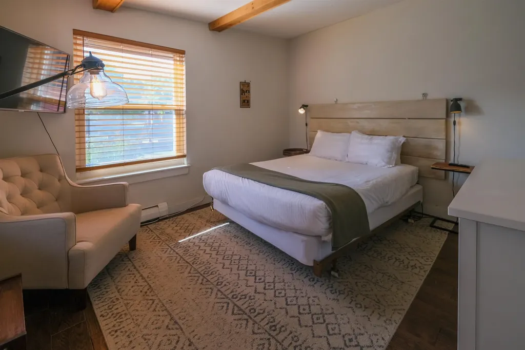 145 Main Street Ludlow VT 05149