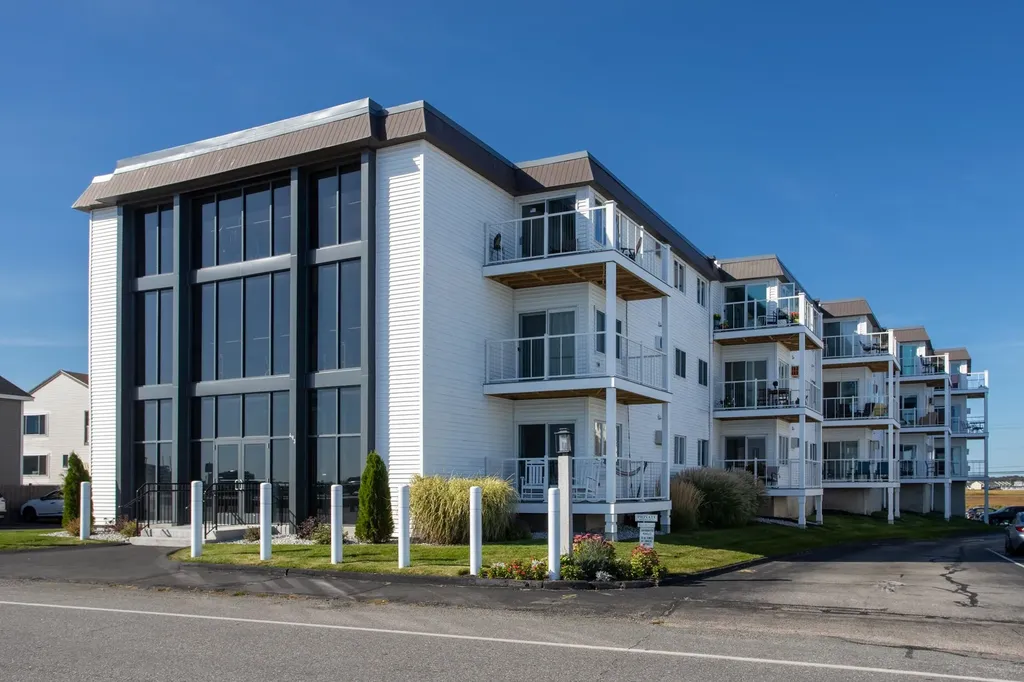 493 Ocean Boulevard Hampton NH 03842