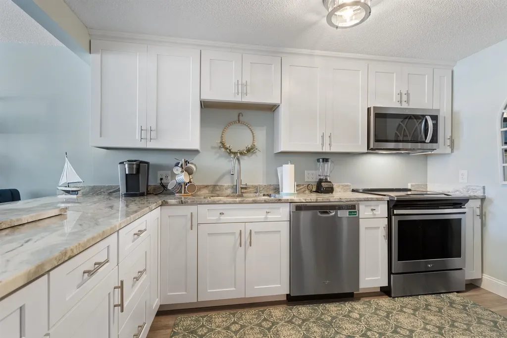 493 Ocean Boulevard Hampton NH 03842