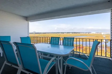 493 Ocean Boulevard Hampton NH 03842