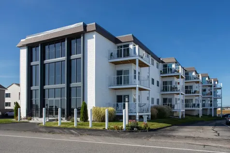 493 Ocean Boulevard Hampton NH 03842