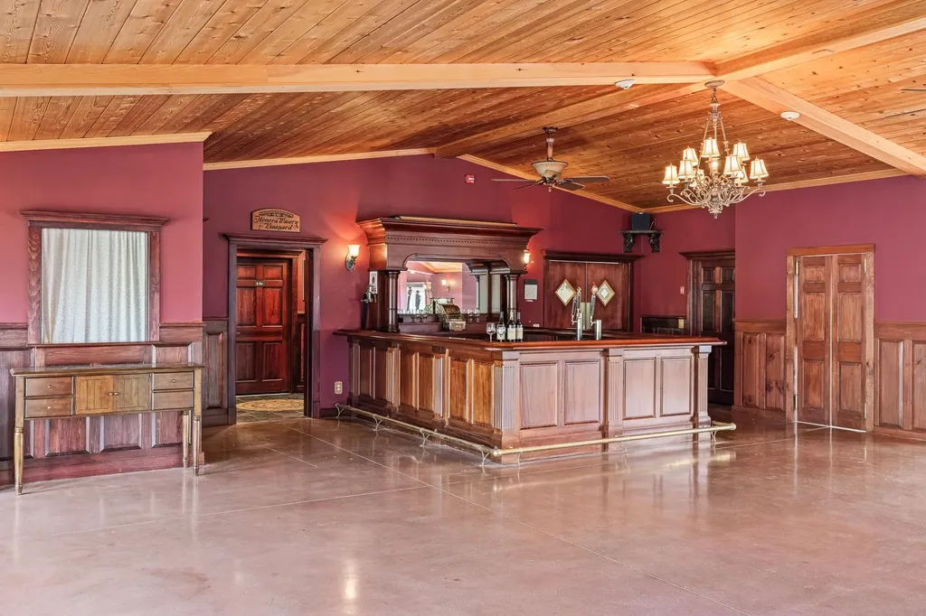 1950 Collins Road Halifax VT 05358