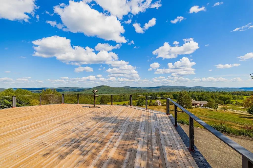 1950 Collins Road Halifax VT 05358