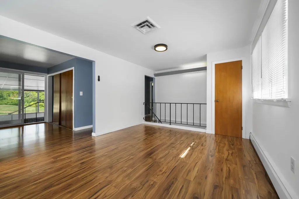 126 Cohas Avenue Manchester NH 03109