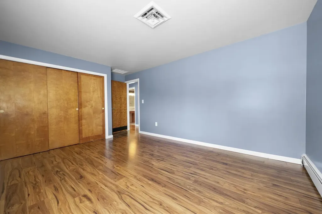 126 Cohas Avenue Manchester NH 03109