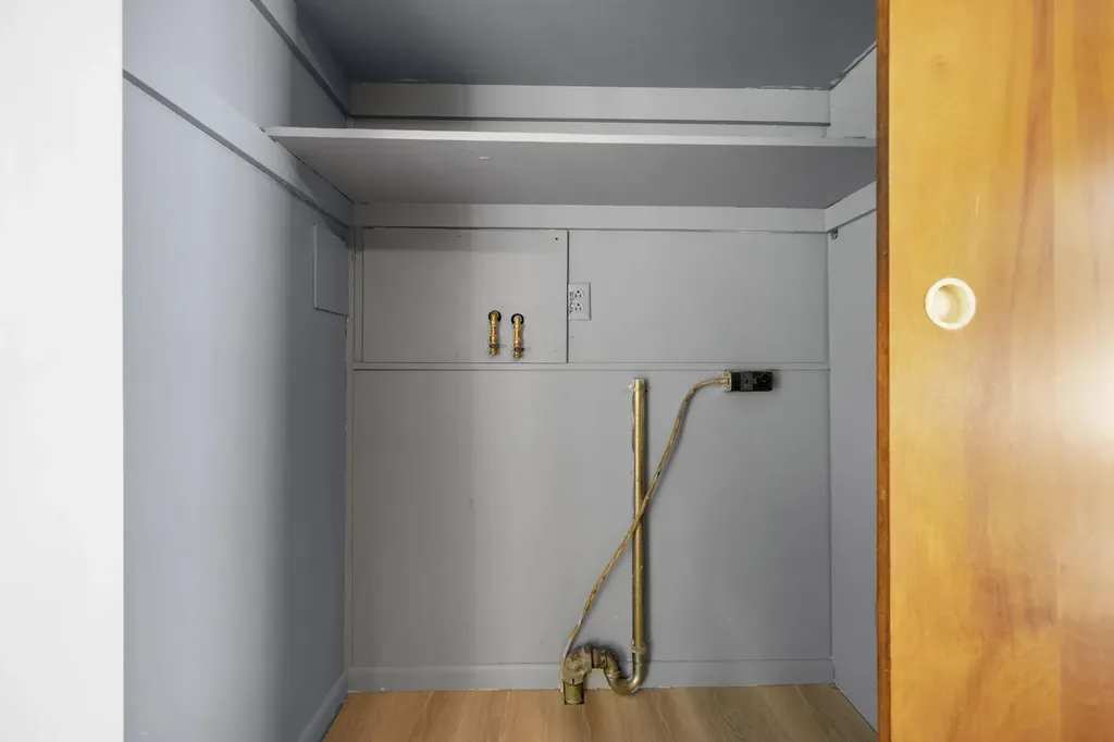 126 Cohas Avenue Manchester NH 03109