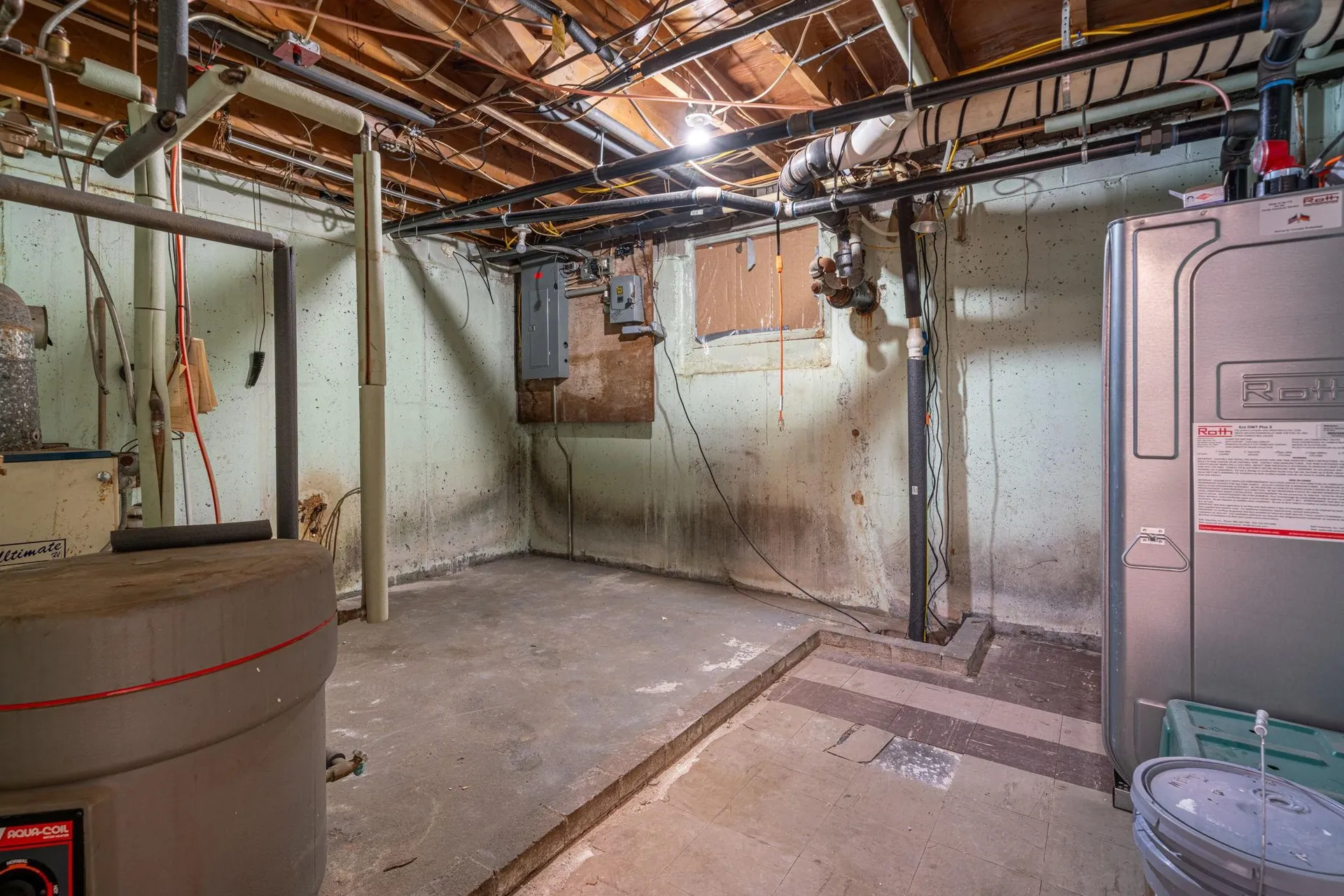 126 Cohas Avenue Manchester NH 03109