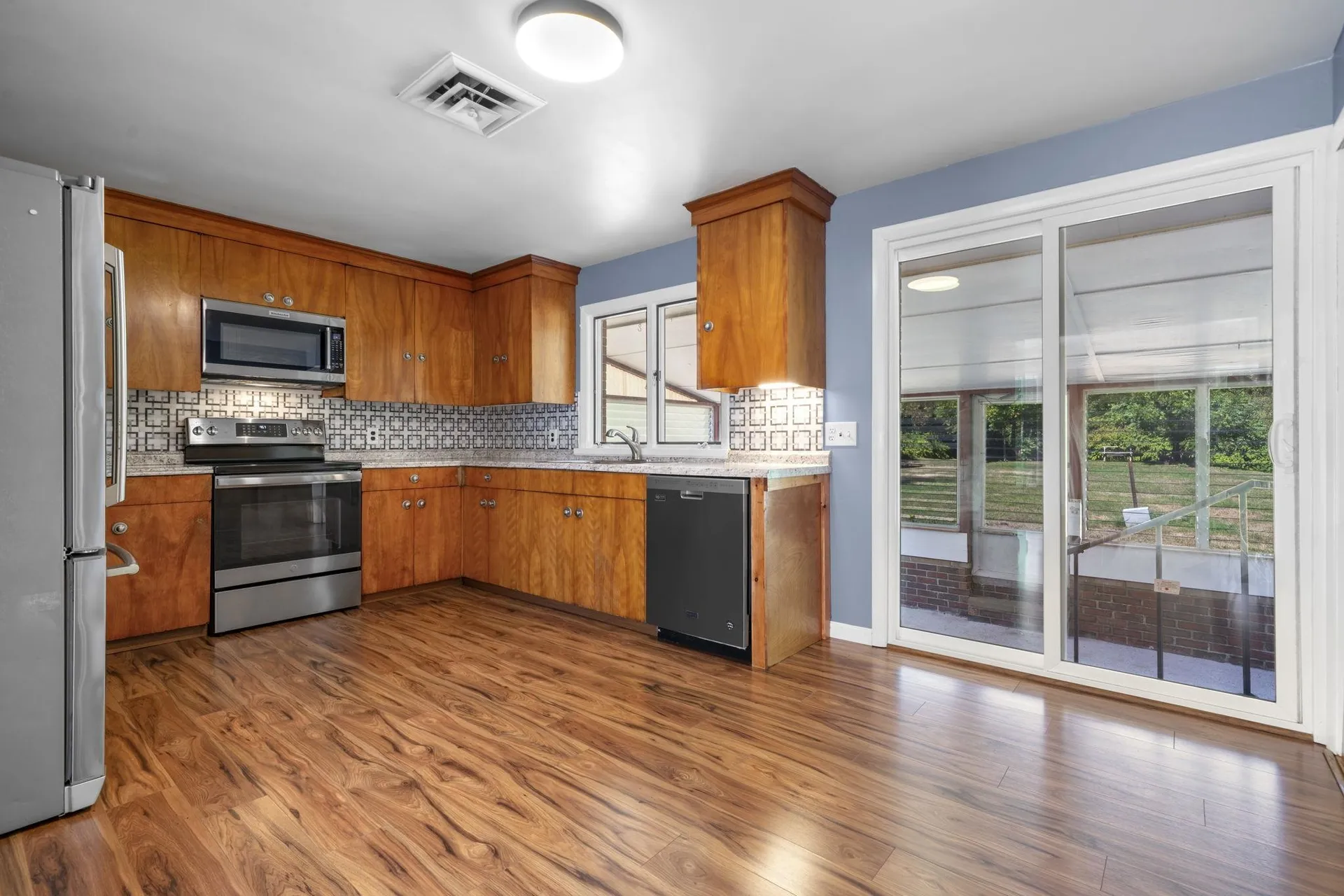 126 Cohas Avenue Manchester NH 03109