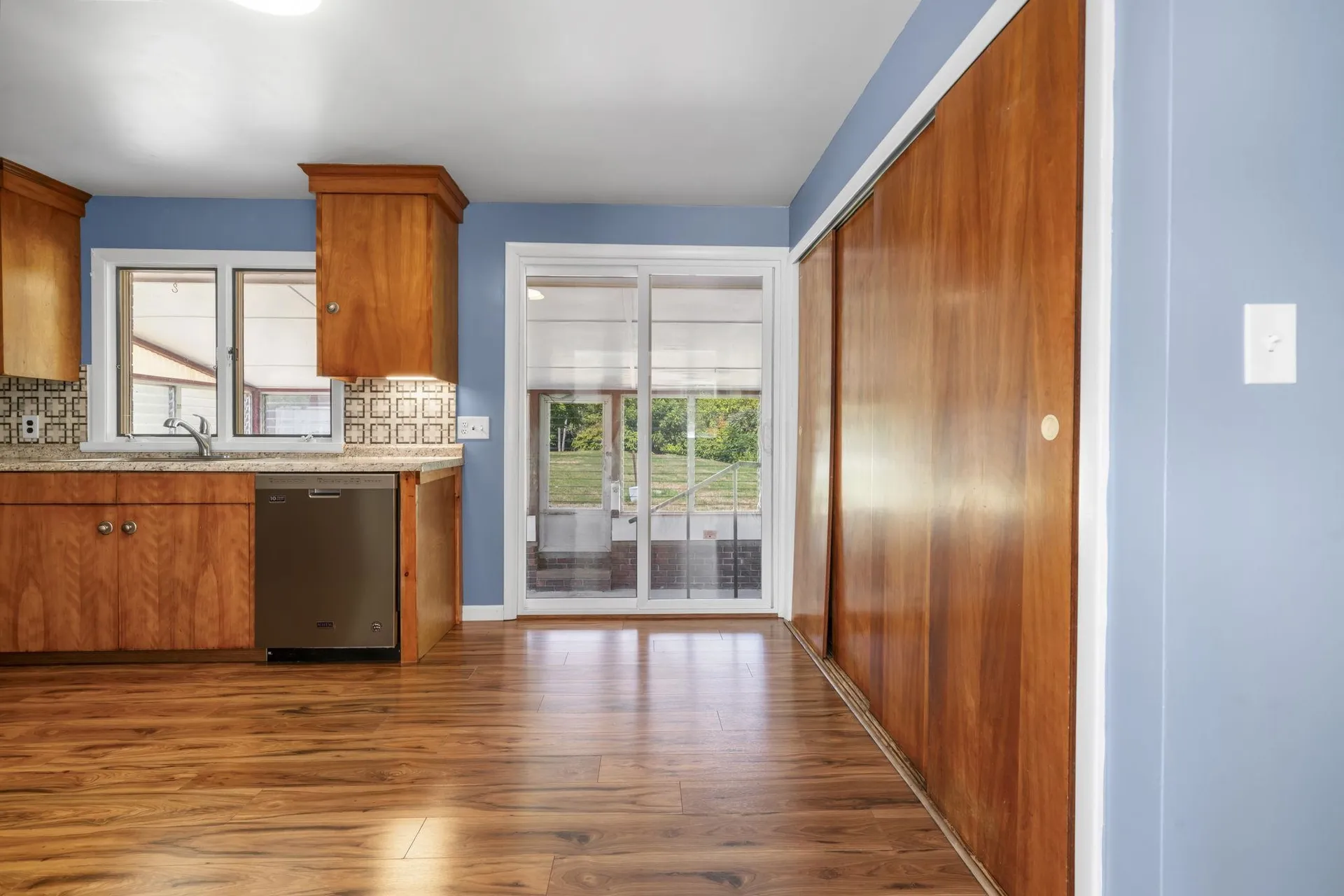 126 Cohas Avenue Manchester NH 03109