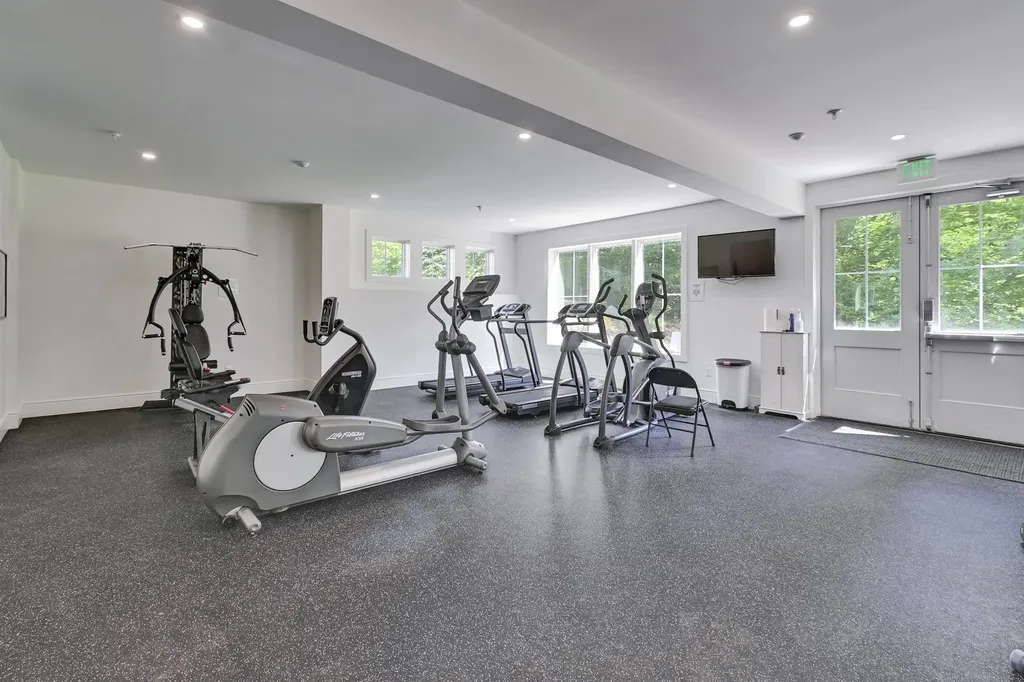 32 Willey Creek Road Exeter NH 03833