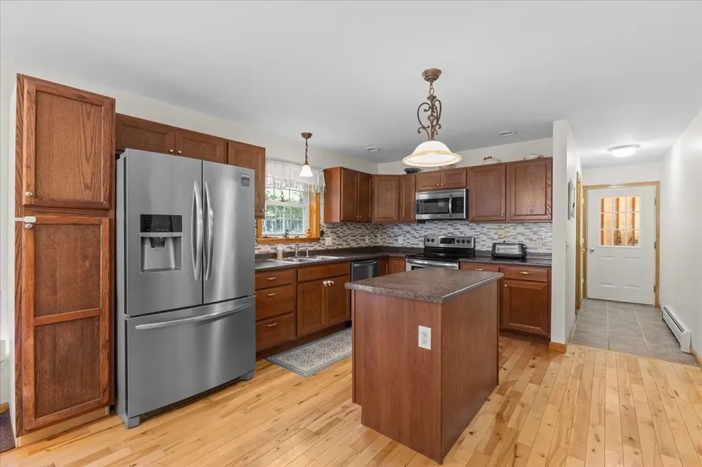 93 Boulder Lane Fletcher VT 05444