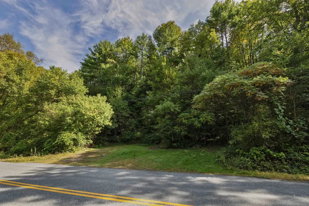 00 Howe Hill Road Sharon VT 05068