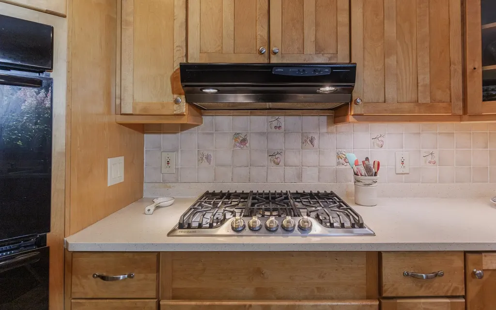 1144 County Road Walpole NH 03608