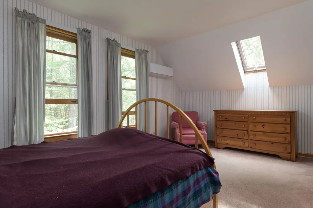 10 Ethan Hill Brattleboro VT 05301