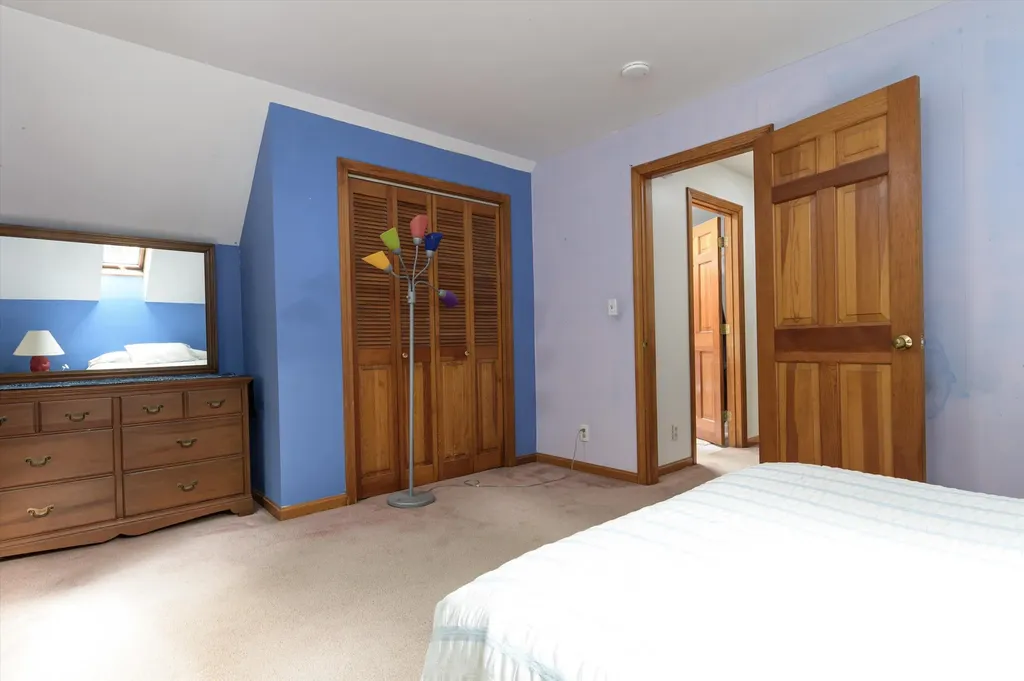 10 Ethan Hill Brattleboro VT 05301