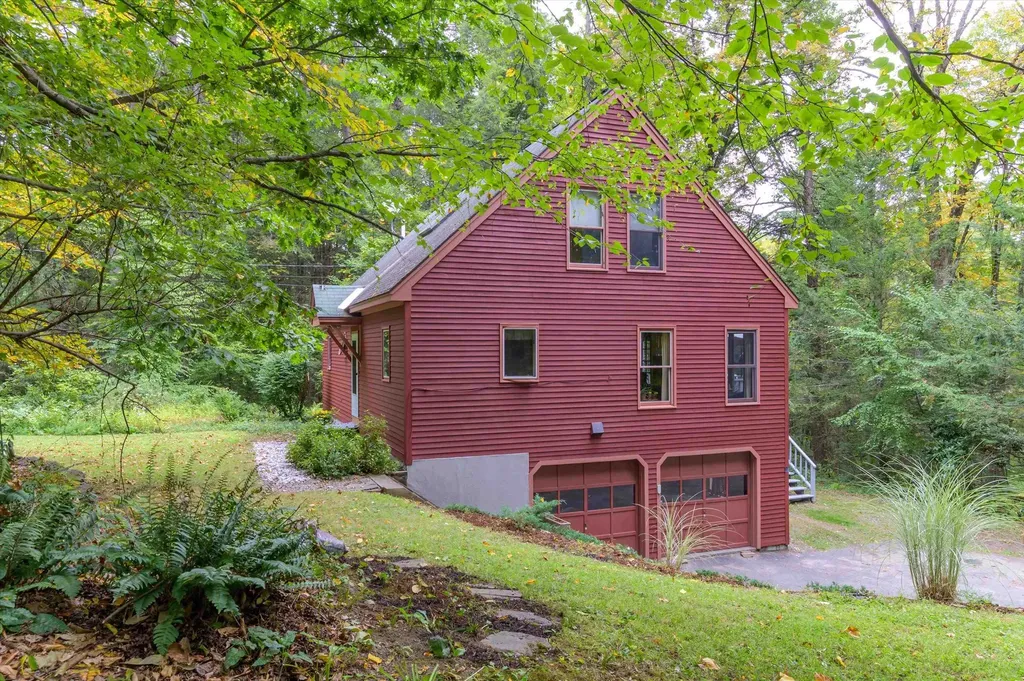 10 Ethan Hill Brattleboro VT 05301