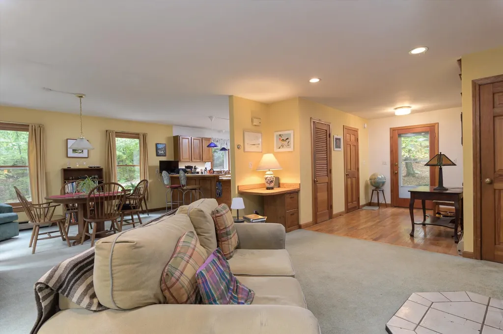 10 Ethan Hill Brattleboro VT 05301