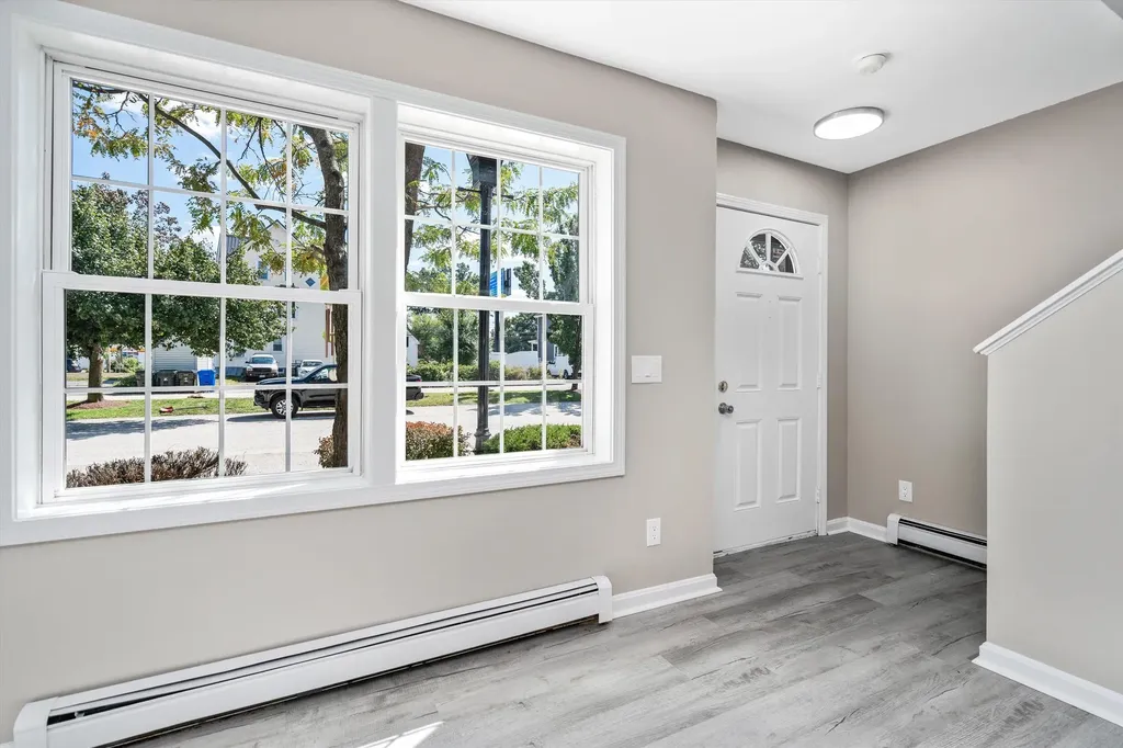 49 Harvell Street Manchester NH 03102