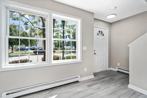 49 Harvell Street Manchester NH 03102