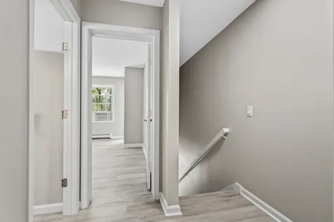 49 Harvell Street Manchester NH 03102