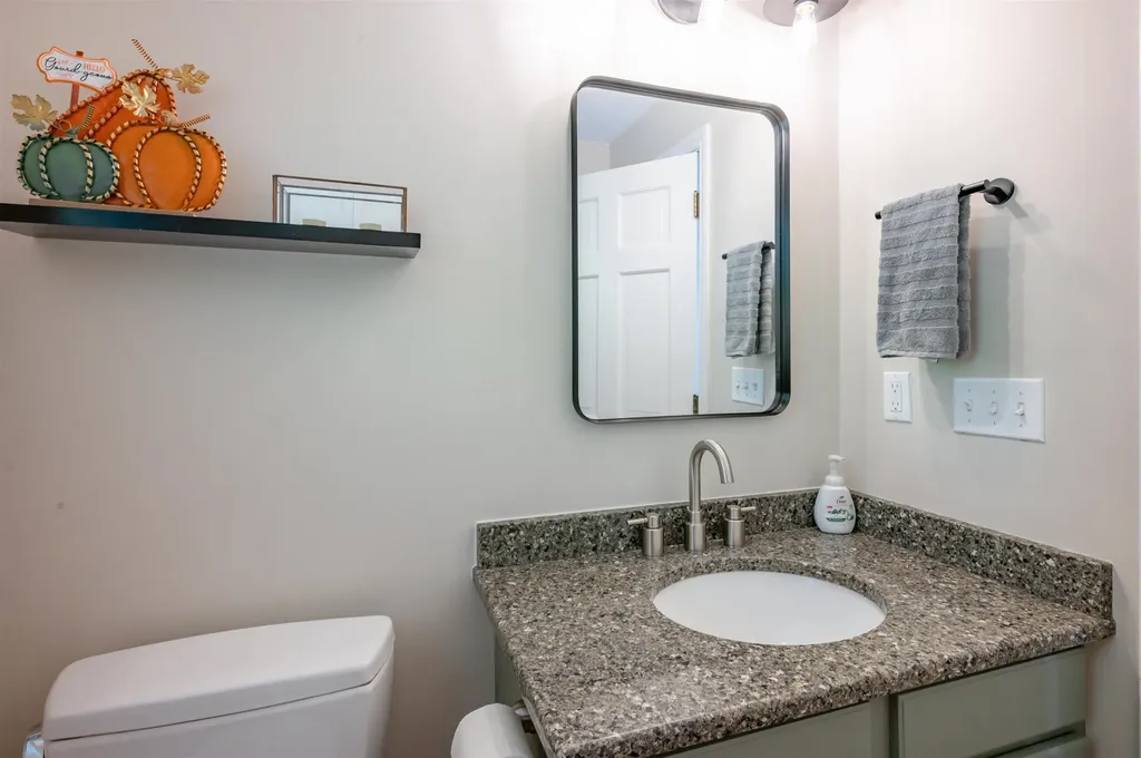 1 Ridgewood Road Plaistow NH 03865