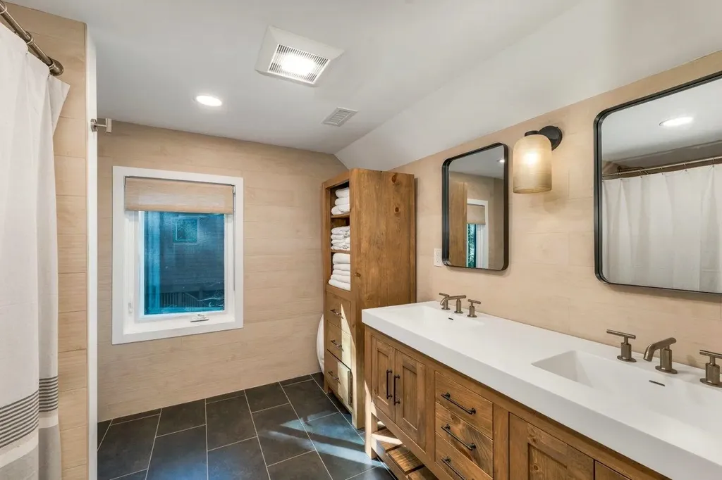 58 Rollins Road Alton NH 03810