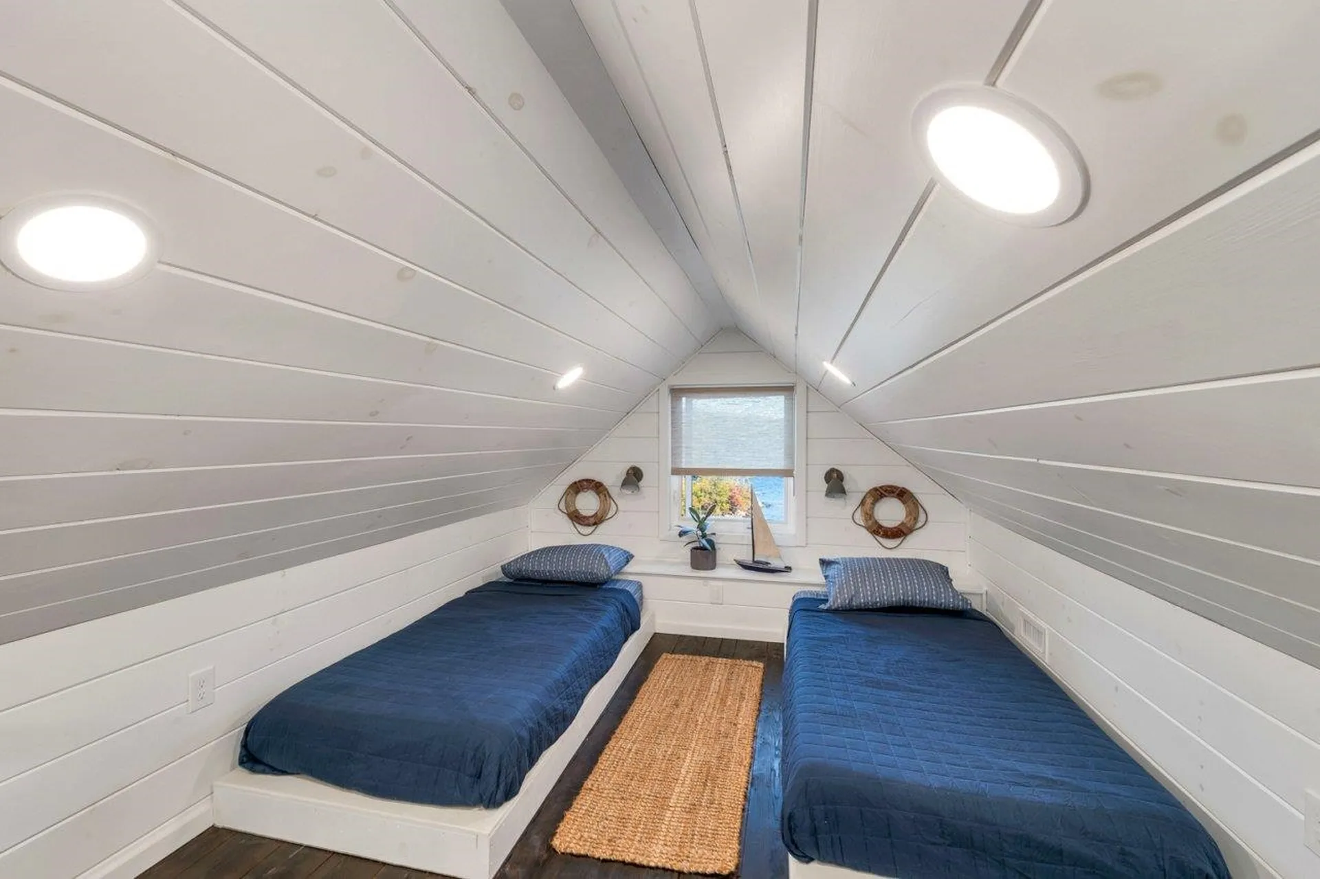 58 Rollins Road Alton NH 03810