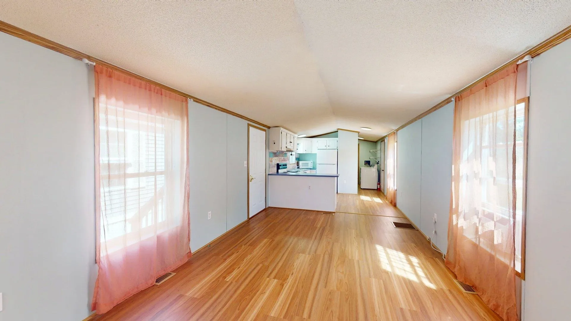 89 End Street Salem NH 03079