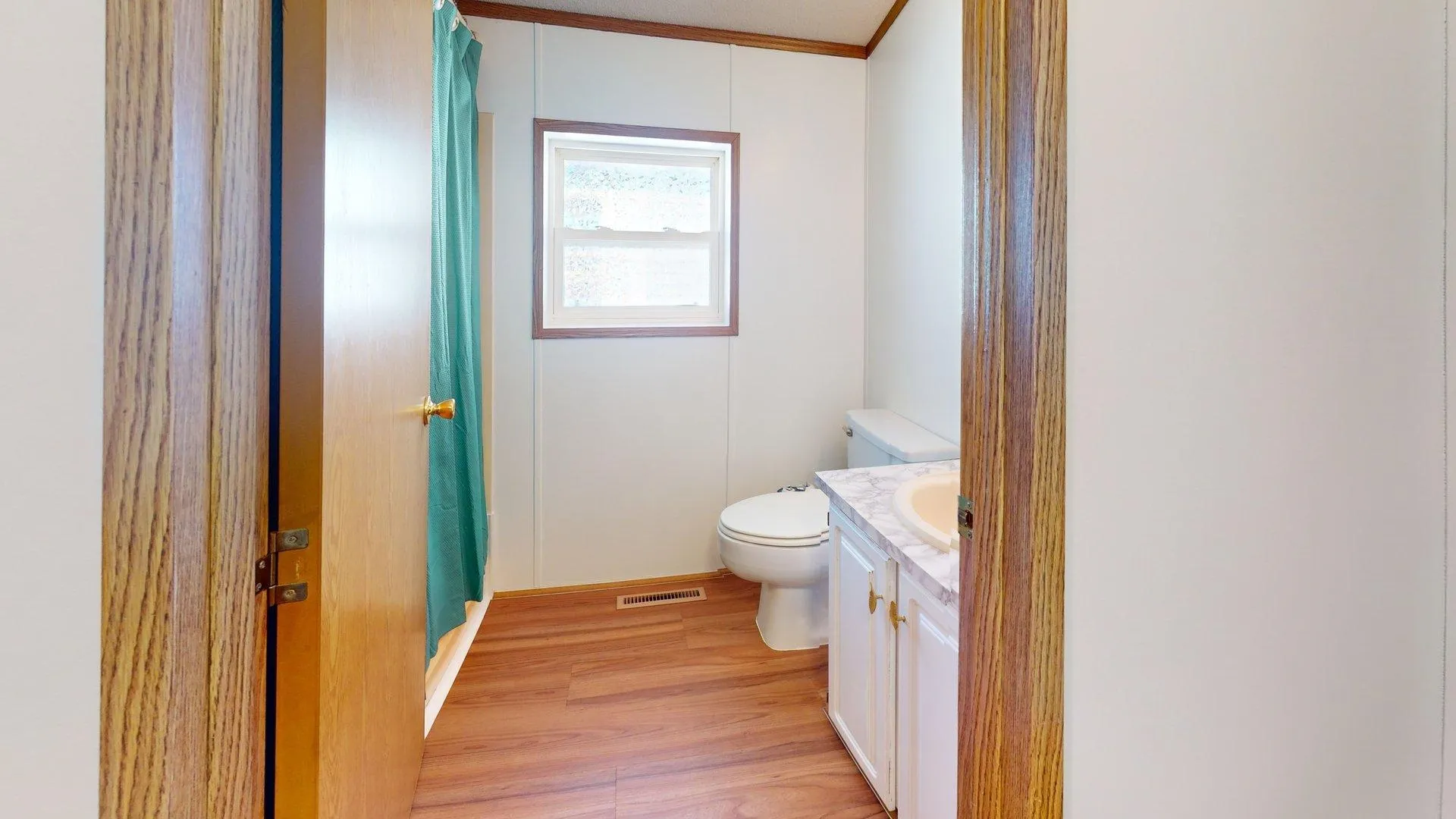 89 End Street Salem NH 03079