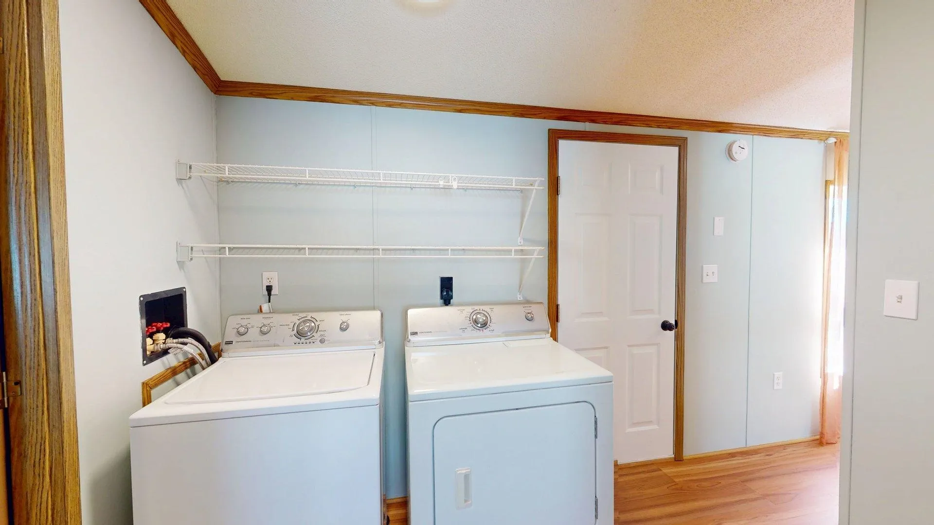 89 End Street Salem NH 03079