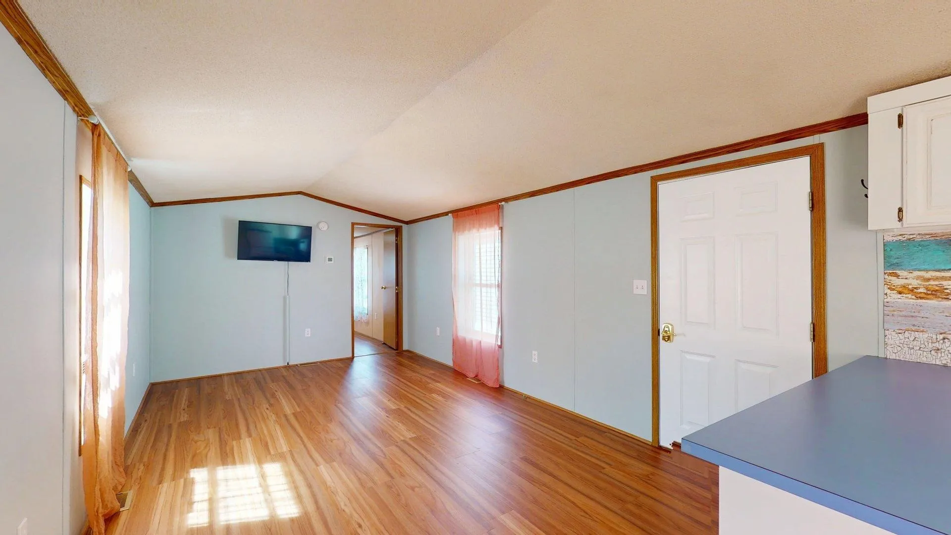 89 End Street Salem NH 03079