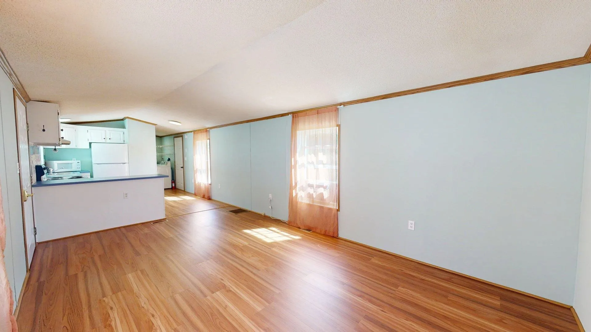 89 End Street Salem NH 03079