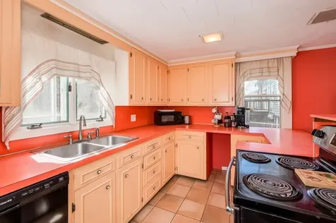 14 Central Street Somersworth NH 03878