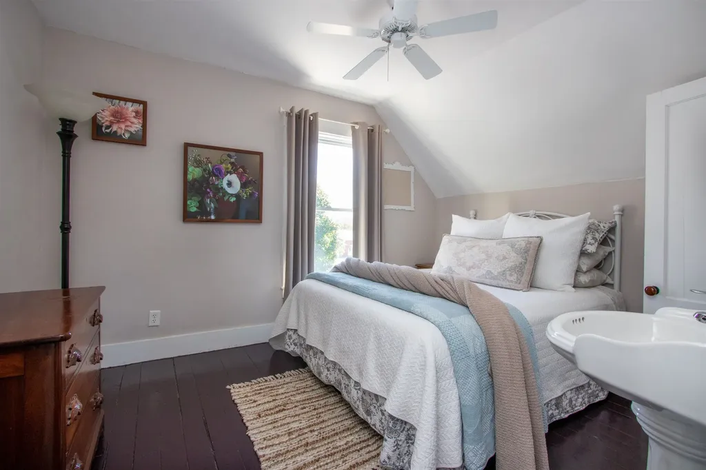 2507 Vermont Route 100 Lowell VT 05847