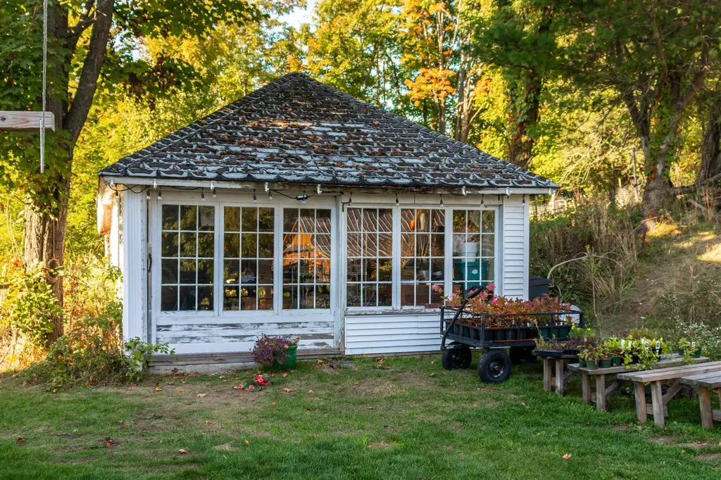 2507 Vermont Route 100 Lowell VT 05847