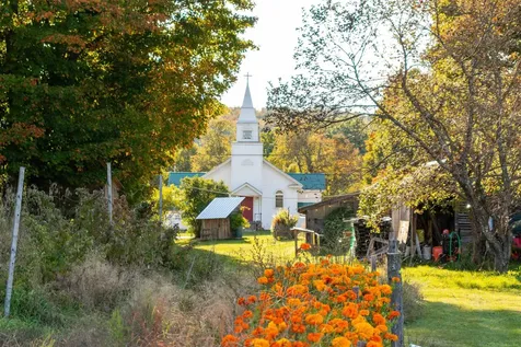 2507 Vermont Route 100 Lowell VT 05847