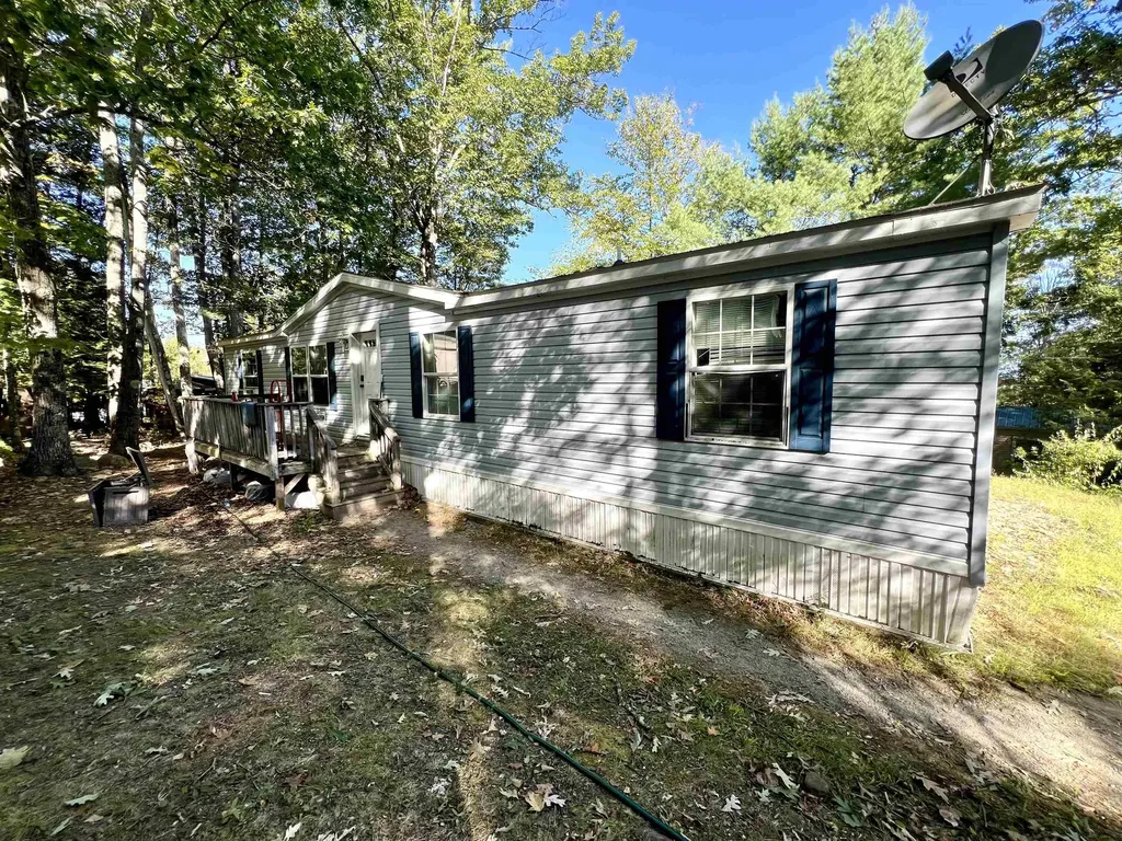 23 Liscomb Circle Gilford NH 03249