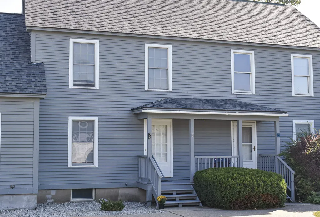 2B Country Commons Vergennes VT 05491