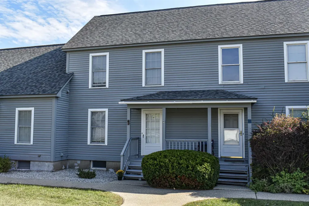 2B Country Commons Vergennes VT 05491