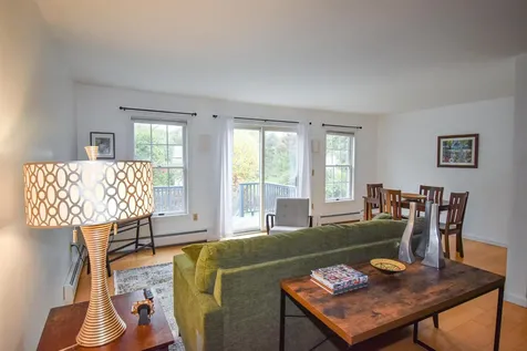 2B Country Commons Vergennes VT 05491