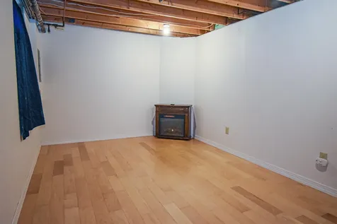 2B Country Commons Vergennes VT 05491