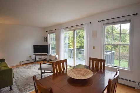 2B Country Commons Vergennes VT 05491