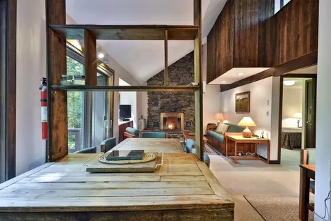 1093 Middle Hollow Road Rochester VT 05767