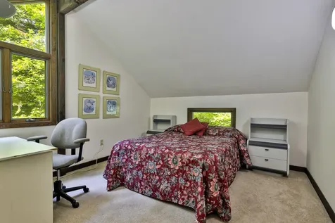 1093 Middle Hollow Road Rochester VT 05767