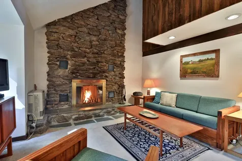 1093 Middle Hollow Road Rochester VT 05767