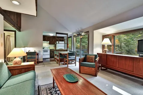 1093 Middle Hollow Road Rochester VT 05767