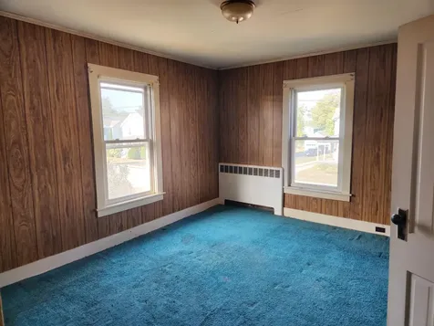 19 Norton Avenue Poultney VT 05764