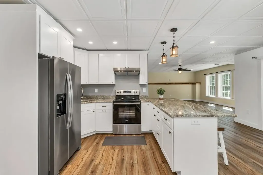 22 Clover Ridge Road Meredith NH 03253