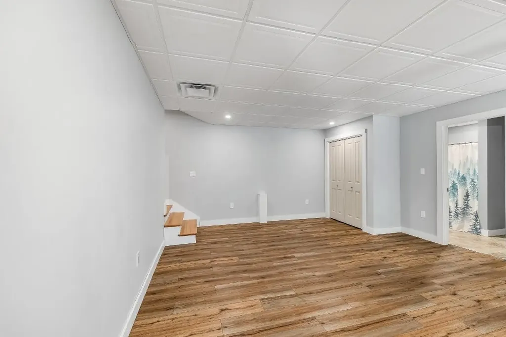 22 Clover Ridge Road Meredith NH 03253